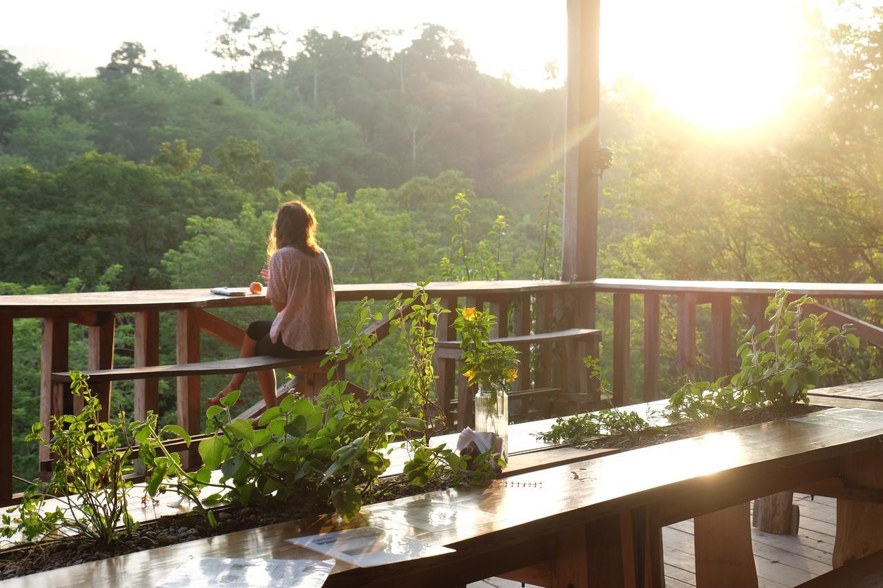 Utopia Eco Hotel Lanquin Exterior photo